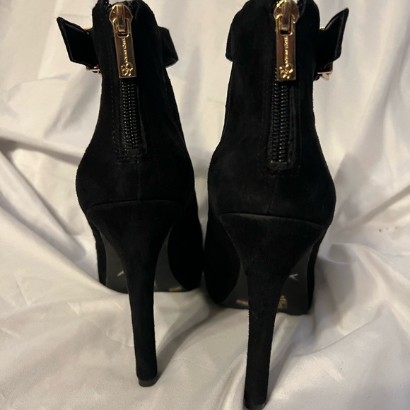 EUC Jessica Simpson high heel shoes. Size 10M/40. - Picture 9 of 12
